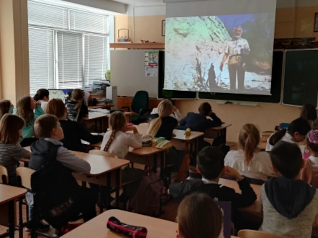 В школах Волгоградской области успешно проходит внедрение разработанного Фондом ЖКХ учебного пособия «Основы энергосбережения и экологической безопасности»