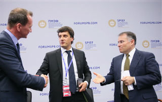 Антон Инюцын представил инициативу по энергоэффективности в городах на ПМЭФ